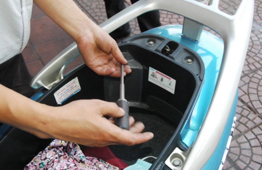 Cách kiểm tra nước làm mát xe máy