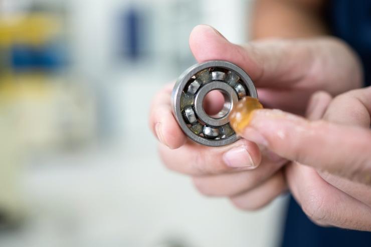 Vén bức màn bí mật về mỡ bôi trơn lithium