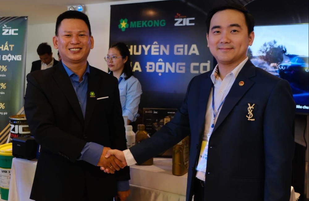 Ông Phạm Tuấn Hải, Giám đốc cấp cao của tập đoàn KIDO và Ông Vũ Viết Thanh Sơn