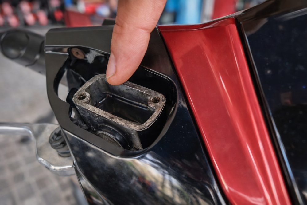 Cách thay dầu phanh xe Air Blade đúng kỹ thuật