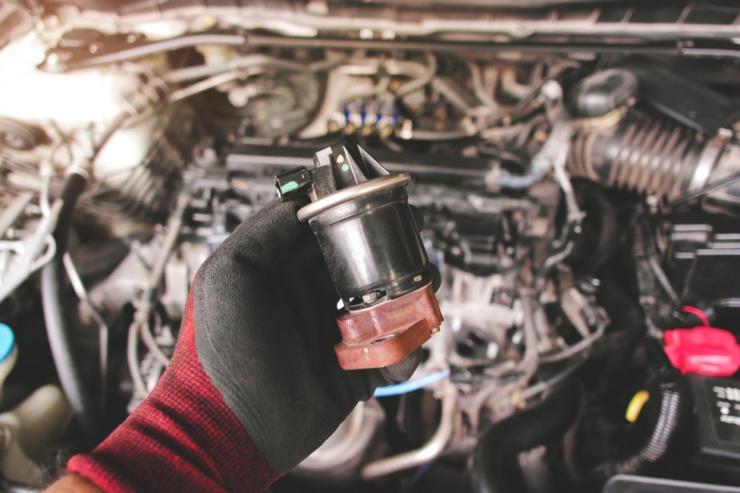 Hệ thống tuần hoàn khí thải EGR có tác dụng gì với động cơ?